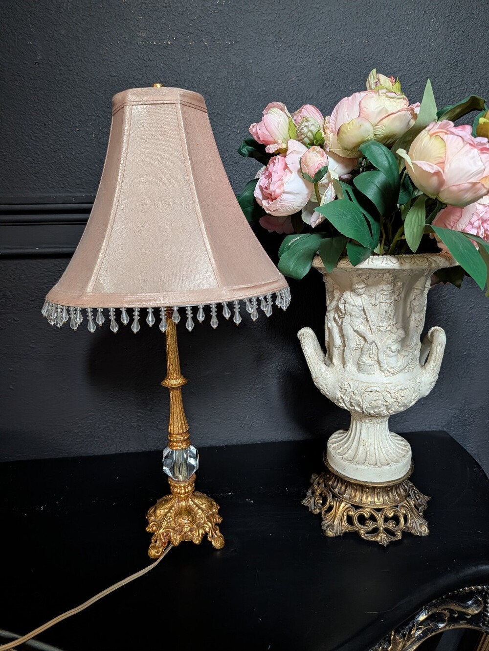 Vintage, Hollywood Regency Gold Ornate Footed Cast Metal Table Lamp w/ Beaded Cr